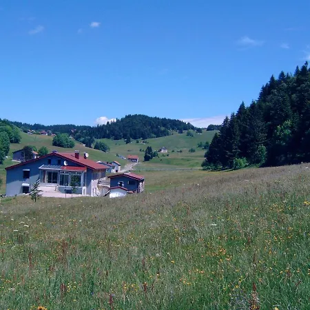 Maison D'une Avec Jardin Amenage Et Wifi A Hébergement de vacances Septmoncel-Les-Molunes